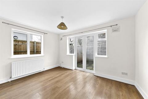 2 bedroom flat for sale, Waldegrave Road, Teddington