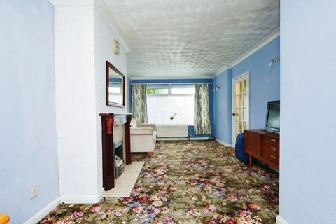 2 bedroom semi-detached bungalow for sale, Elmpark View, York