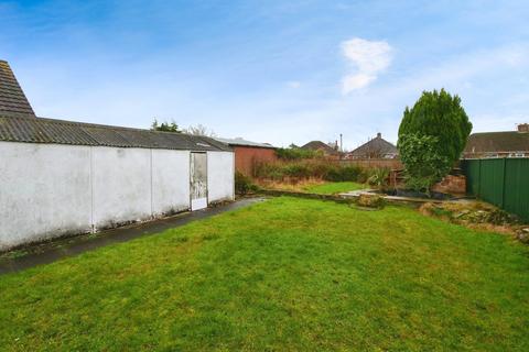 2 bedroom semi-detached bungalow for sale, Elmpark View, York