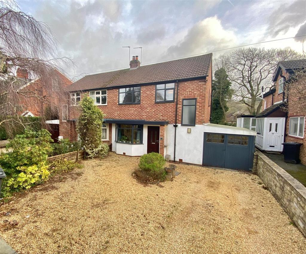 Byrons Lane, Macclesfield 3 bed semidetached house for sale £420,000