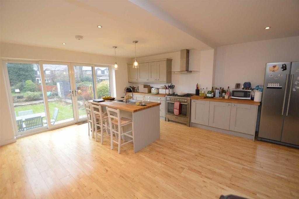 Byrons Lane, Macclesfield 3 bed semidetached house for sale £420,000