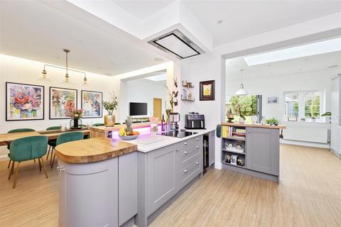 5 bedroom detached house for sale, Upper Brighton Road, Worthing
