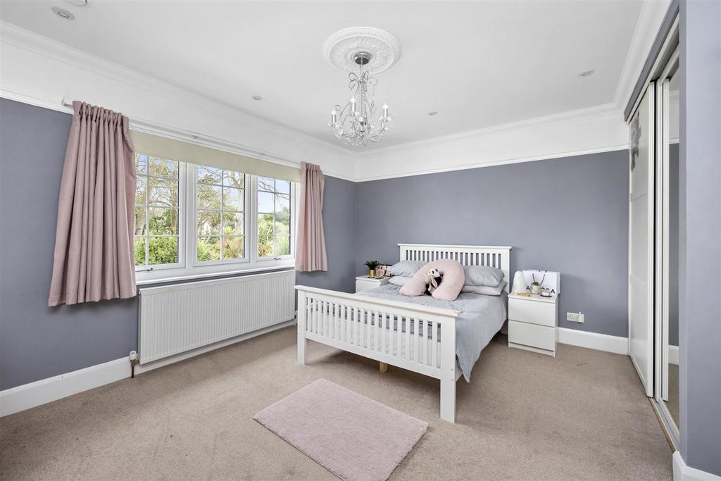 Upper Brighton Road, 49 005.jpg