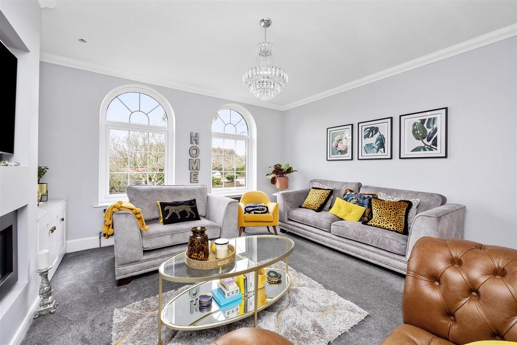 Upper Brighton Road, 49 020.jpg