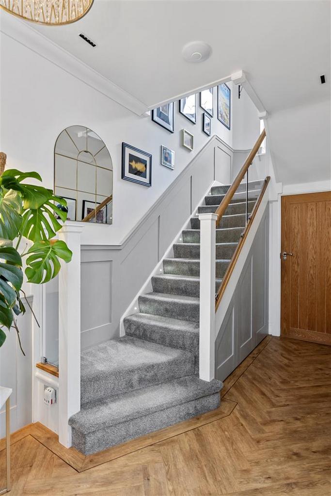 Upper Brighton Road, 49 024.jpg