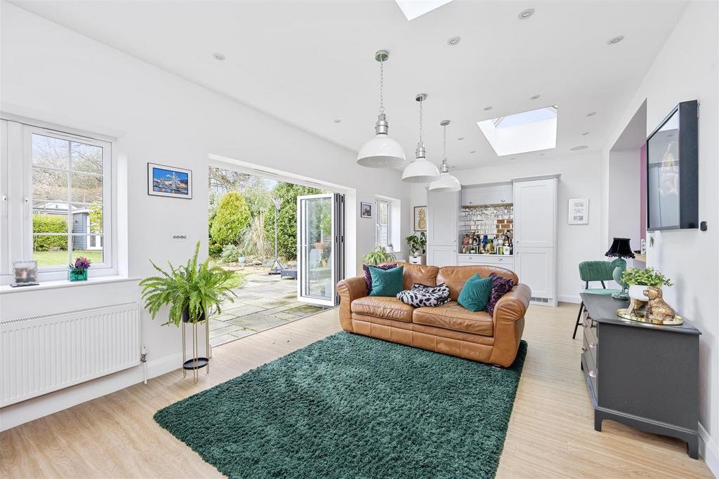 Upper Brighton Road, 49 025.jpg