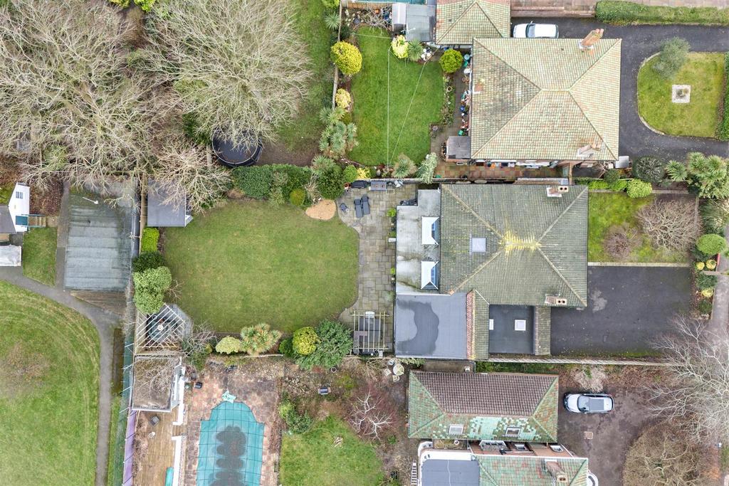 Upper Brighton Road, 49 053.jpg