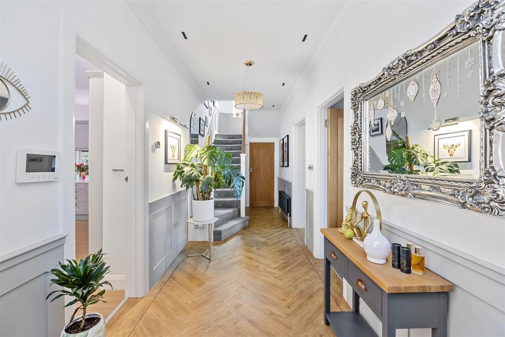 Upper Brighton Road, 49 023.jpg