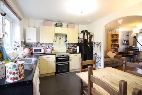 18 Lavender Close, Harlow, CM20 3QJ