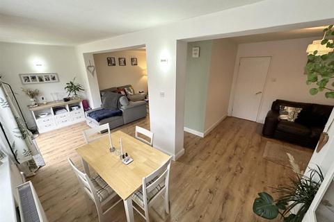 31 Cranwell Close, Matson, Gloucester, GL4 6JR