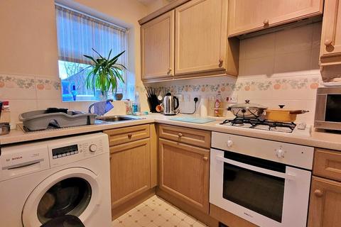 17 Balmoral Close, Tamworth, B79 8RF