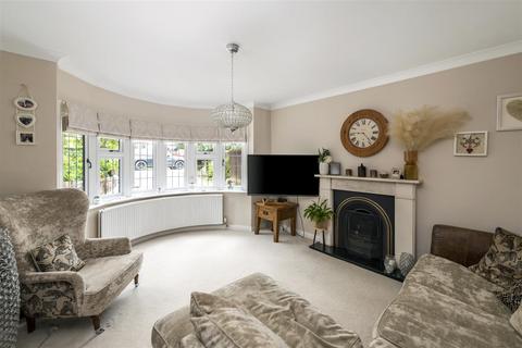 4 bedroom detached house for sale - Lackford Road, Chipstead,