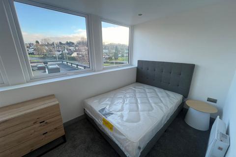 1 bedroom apartment to rent, Yeadon House, Leeds LS19