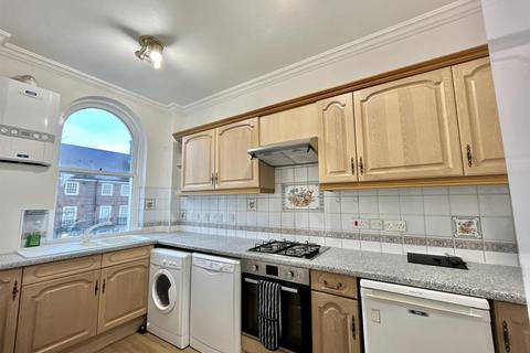 2 bedroom apartment to rent, Gloucester Terrace, London