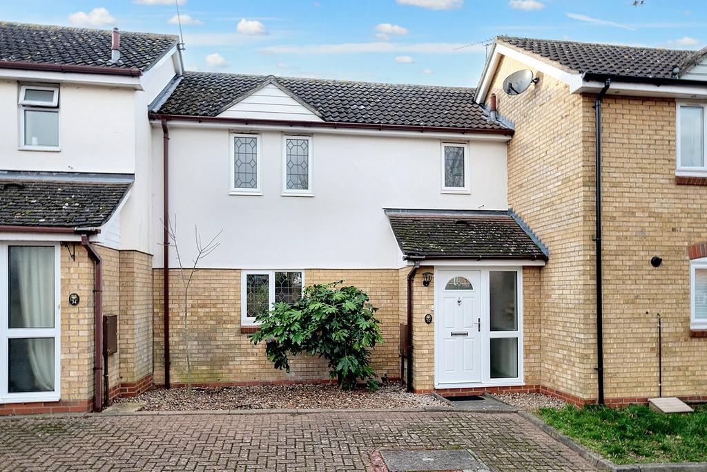 Gloucester Crescent, Chelmsford CM1 3 bed terraced house for sale £