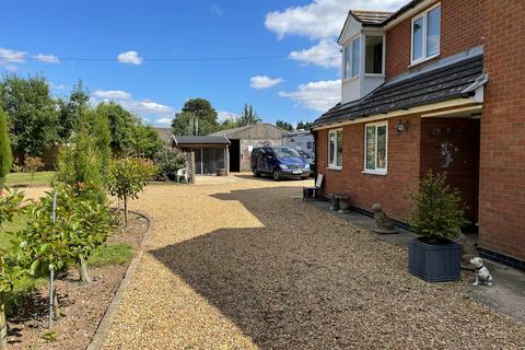 5 bedroom detached house for sale, Holbeach Drove LINCOLNSHIRE