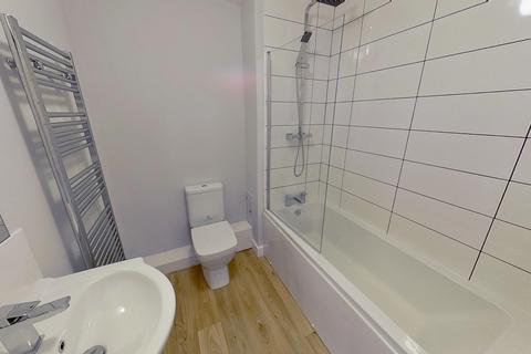 2 bedroom flat to rent, St Gabriels Court , Horsforth , Leeds