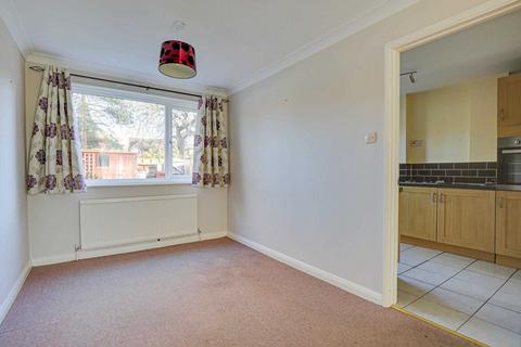 10 Langford Close, Emmer Green, Reading, RG4 8TD