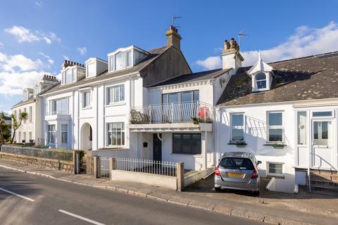 3 bedroom terraced house to rent, La Route De La Haule, St. Brelade, Jersey