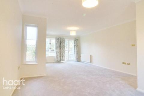 2 bedroom apartment to rent, Southacre Drive, Cambridge