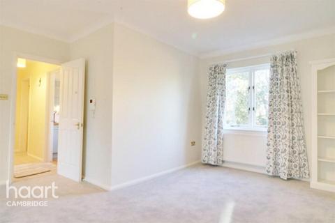 2 bedroom apartment to rent, Southacre Drive, Cambridge