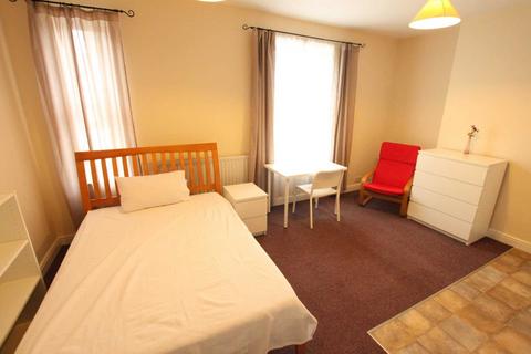 6 Allen Road, Wolverhampton, WV6 0AN
