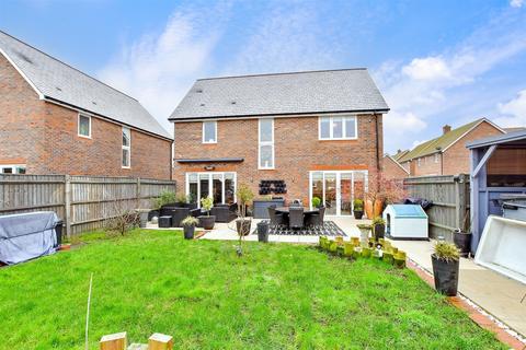 3 bedroom detached house for sale, Chestnut Drive, Thakeham, Pulborough, West Sussex