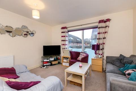 1 bedroom apartment for sale, Canalside, REDHILL, Surrey, RH1