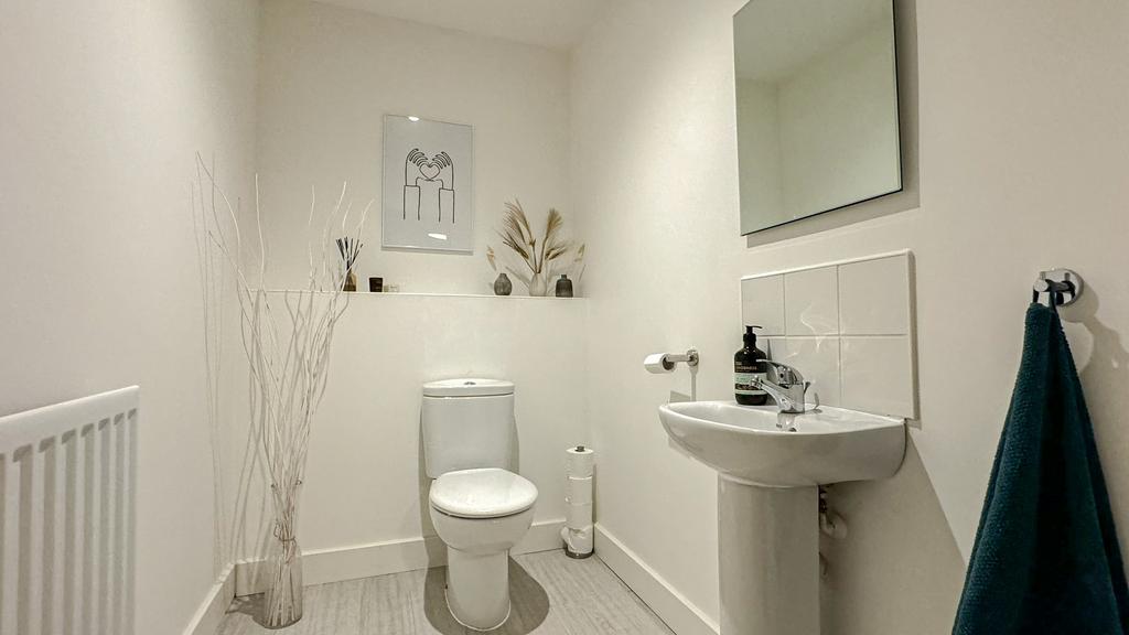 11 Moorcroft Lane - Toilet