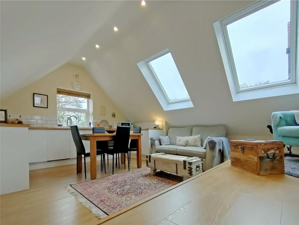 Bepton Road, Midhurst GU29 2 bed apartment for sale £250,000
