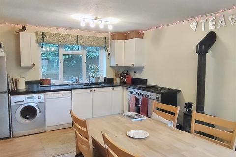 3 bedroom semi-detached house for sale, Taylors Rise, West Sussex GU29