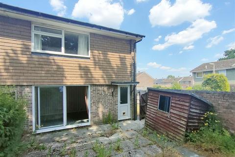 27 Tufts Field, Midhurst, GU29 9BU