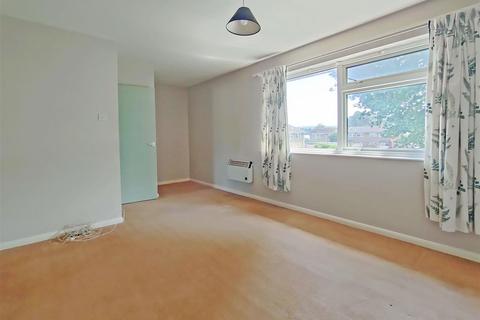 27 Tufts Field, Midhurst, GU29 9BU