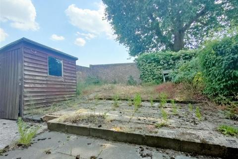 27 Tufts Field, Midhurst, GU29 9BU