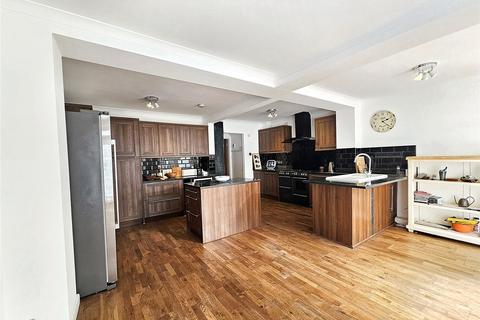 31 Heathfield Park, Midhurst, GU29 9HN