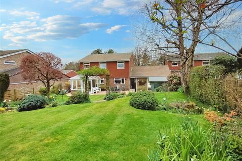 107 The Fairway, Midhurst, GU29 9JF
