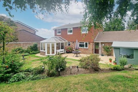 107 The Fairway, Midhurst, GU29 9JF