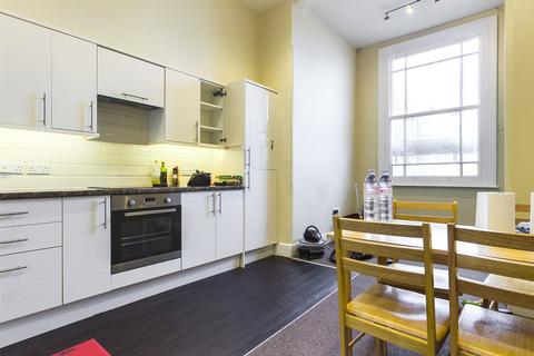 4 bedroom apartment to rent, Brunswick Place, Hove, East Sussex, BN3
