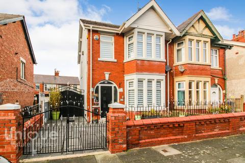 35 Laurel Avenue, Blackpool, FY1 6QX