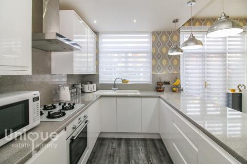 35 Laurel Avenue, Blackpool, FY1 6QX