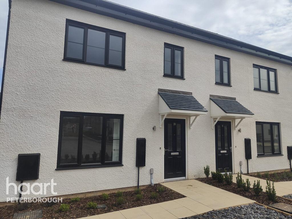 Peacock Drive, Sawtry 4 bed semidetached house £170,000