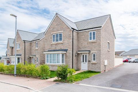 69 Aries Hill, Liskeard, PL14 3GN