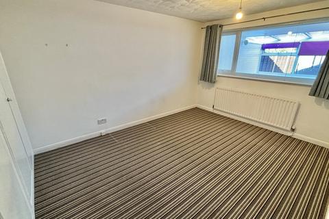 12 Earl Smith Close, Whetstone, Leicester, LE8 6NR