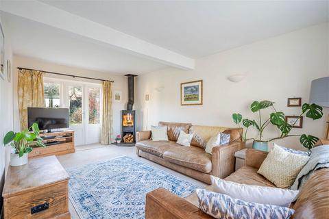 16 Haddons Close, Malmesbury, SN16 0JG