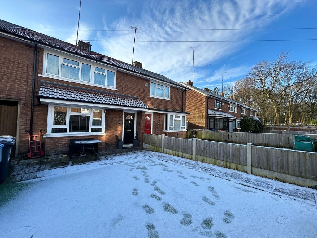Salford, Salford M6 3 bed terraced house for sale £200,000