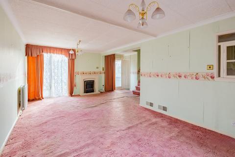 11 Churchill Drive, Crediton, EX17 2DW