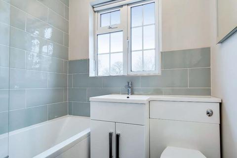 89 Brookdene Road, London, SE18 1EH