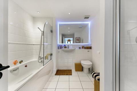 Apartment 22, 1 Goat Wharf, Brentford, TW8 0AS