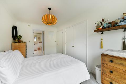 Apartment 22, 1 Goat Wharf, Brentford, TW8 0AS