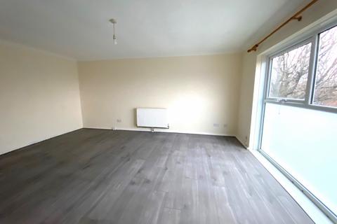 2 bedroom flat for sale - Hounslow, TW5